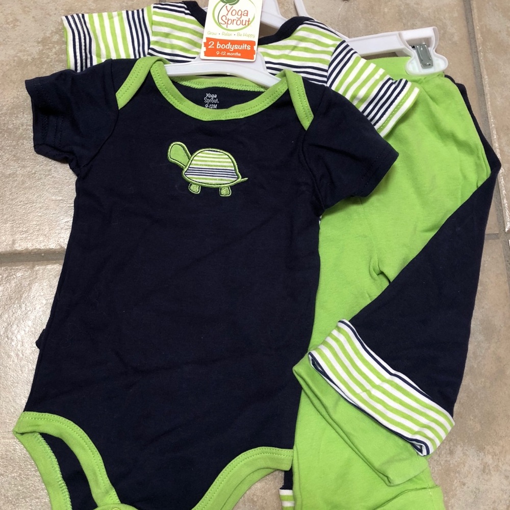 Yoga Sprouts 2 piece bodysuits & 2 piece pants set